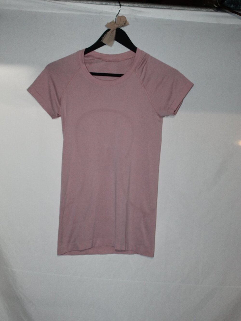 Lululemon Women's Light Pink Swiftly Tech Short Sleeve